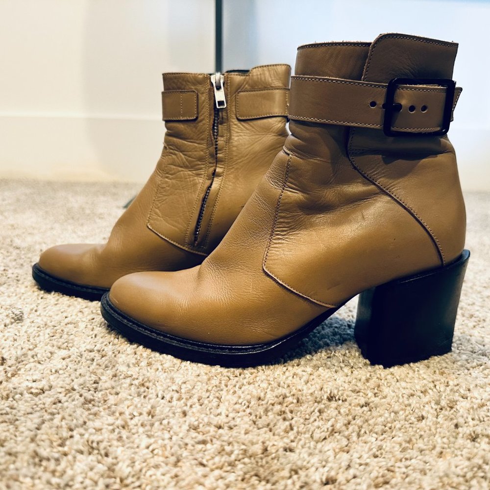 Helmut Lang Schist ankle boot | Size 6.5